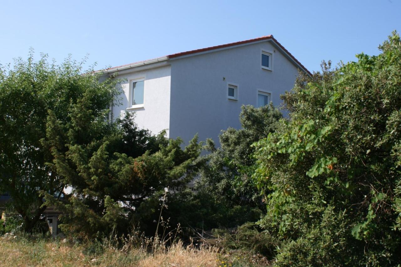 Apartments With A Parking Space Mandre, Pag - 6405 콜란 외부 사진