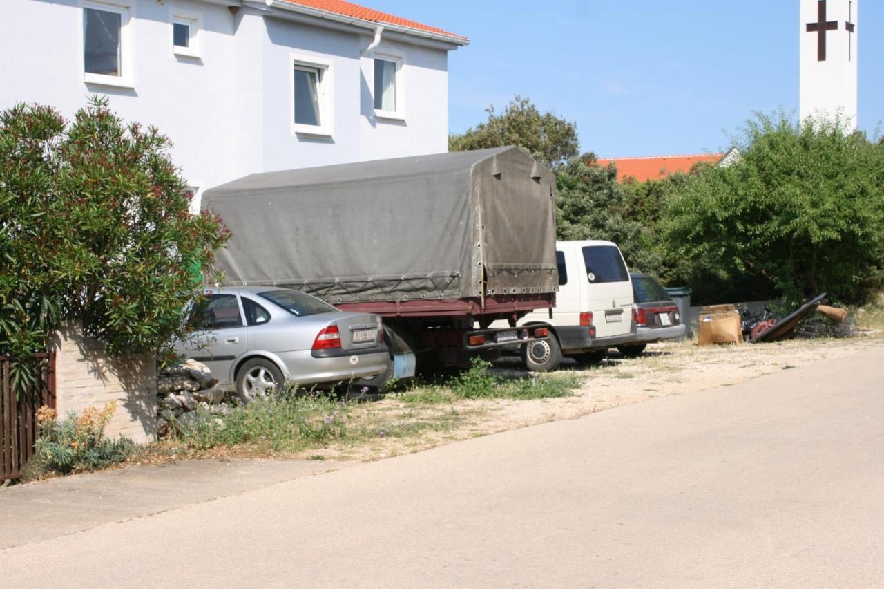 Apartments With A Parking Space Mandre, Pag - 6405 콜란 외부 사진