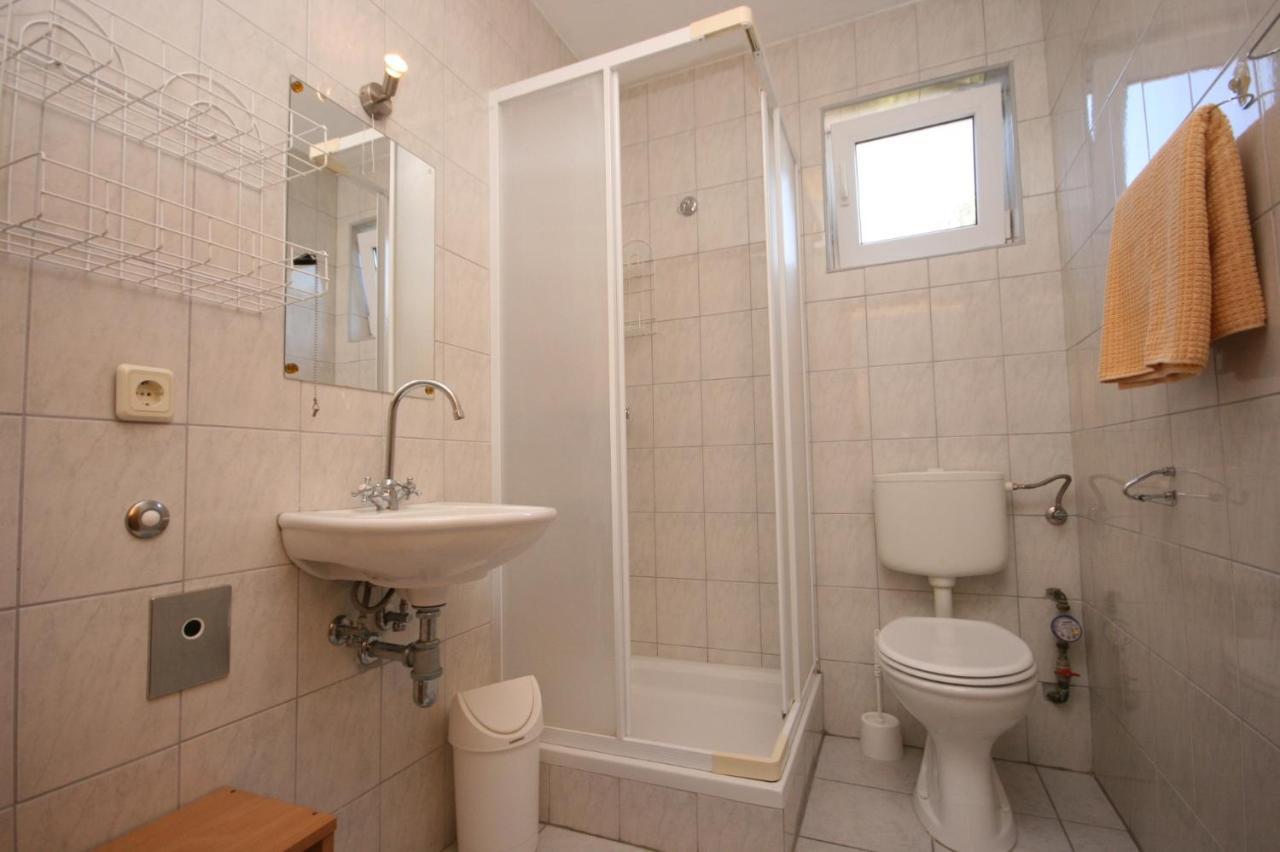 Apartments With A Parking Space Mandre, Pag - 6405 콜란 외부 사진